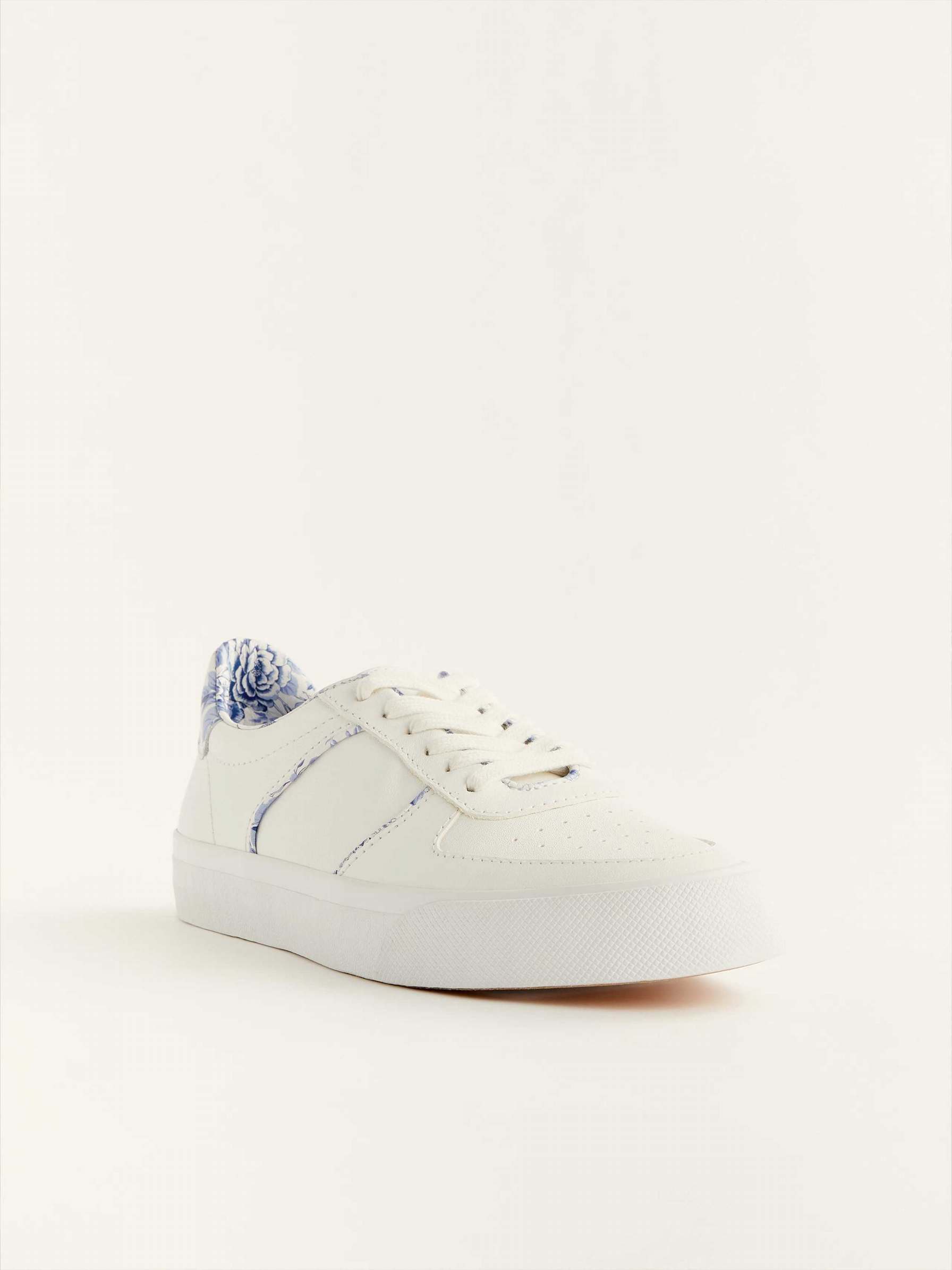 Women's Reformation Harlow Sneakers White | USA-432608