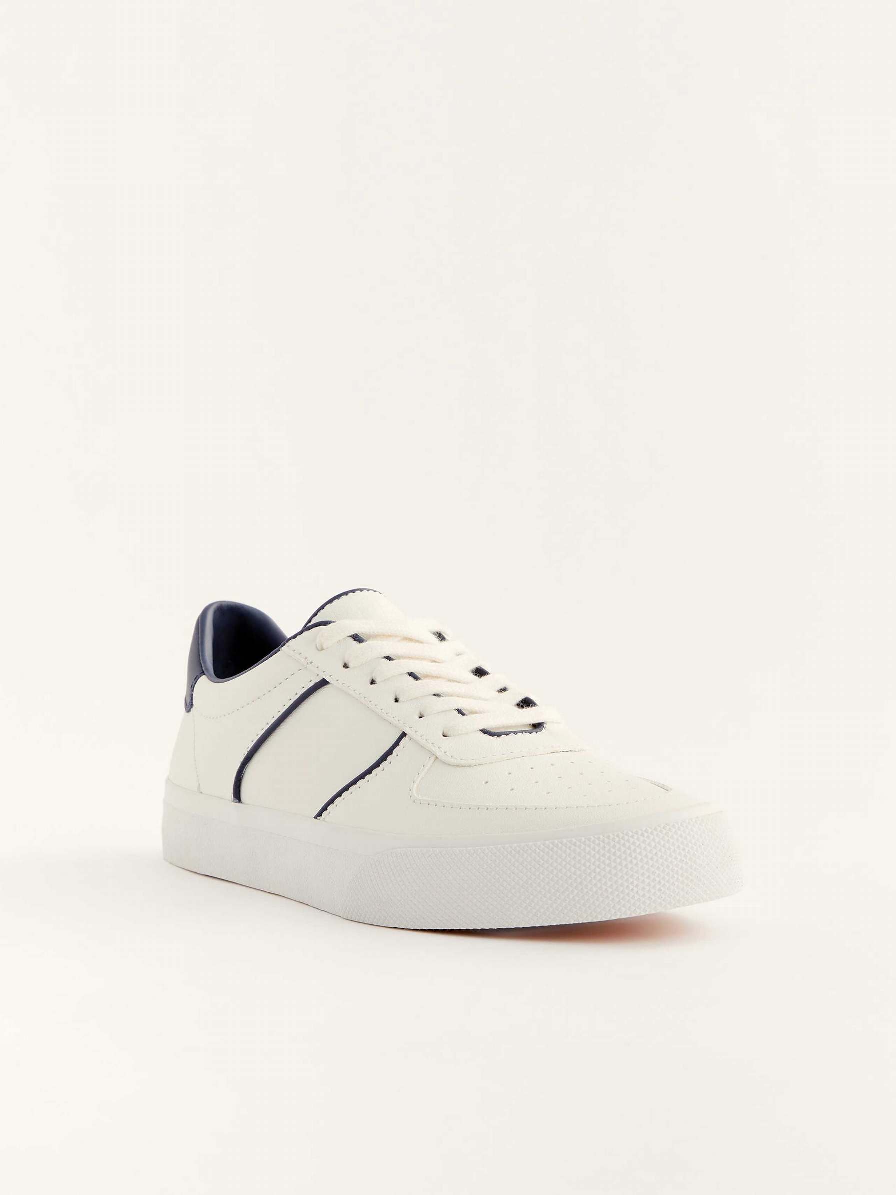 Women's Reformation Harlow Sneakers White | USA-438650