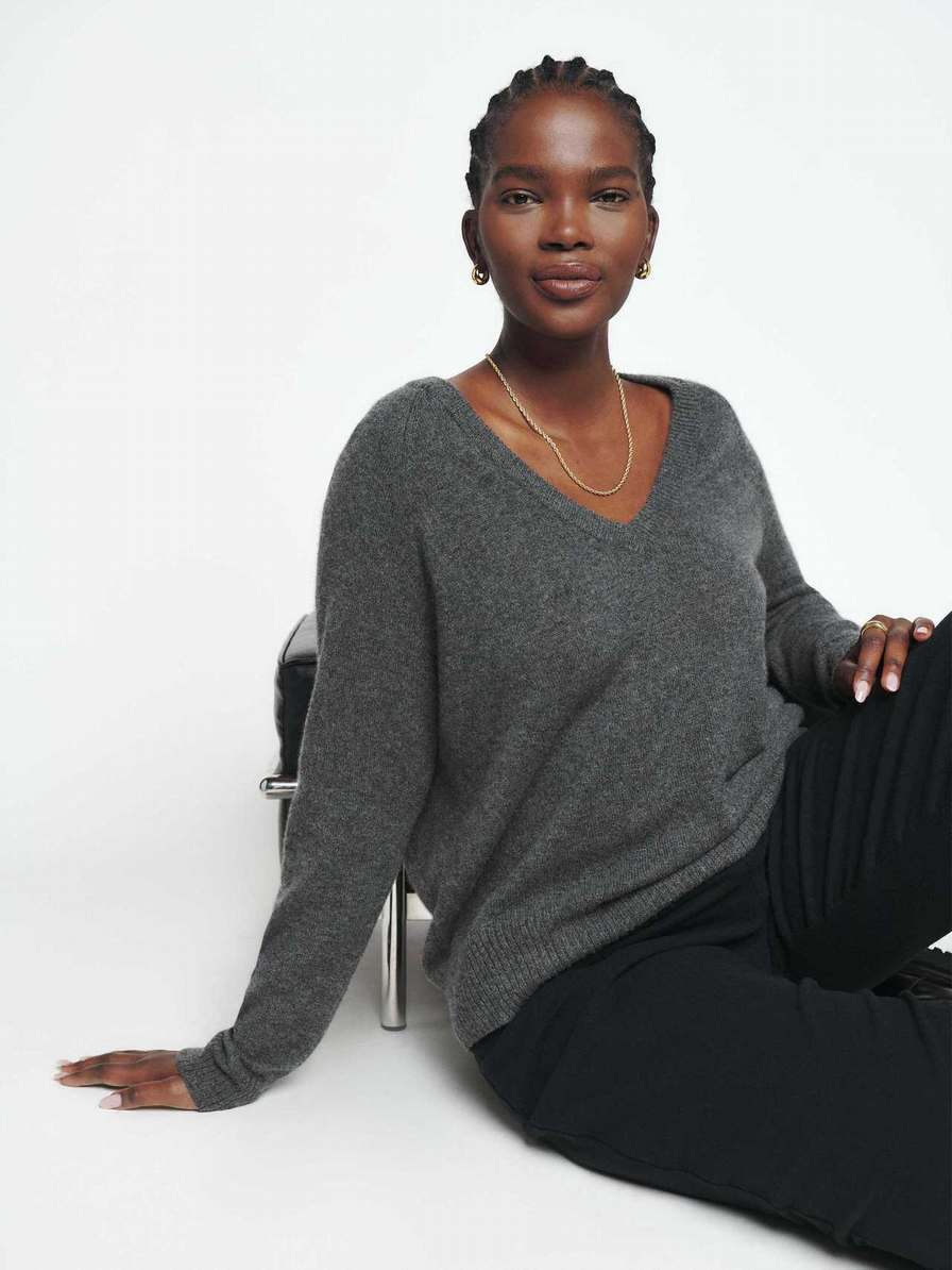 Women's Reformation Cashmere Relaxed V-Neck Sweater Grey | USA-057316